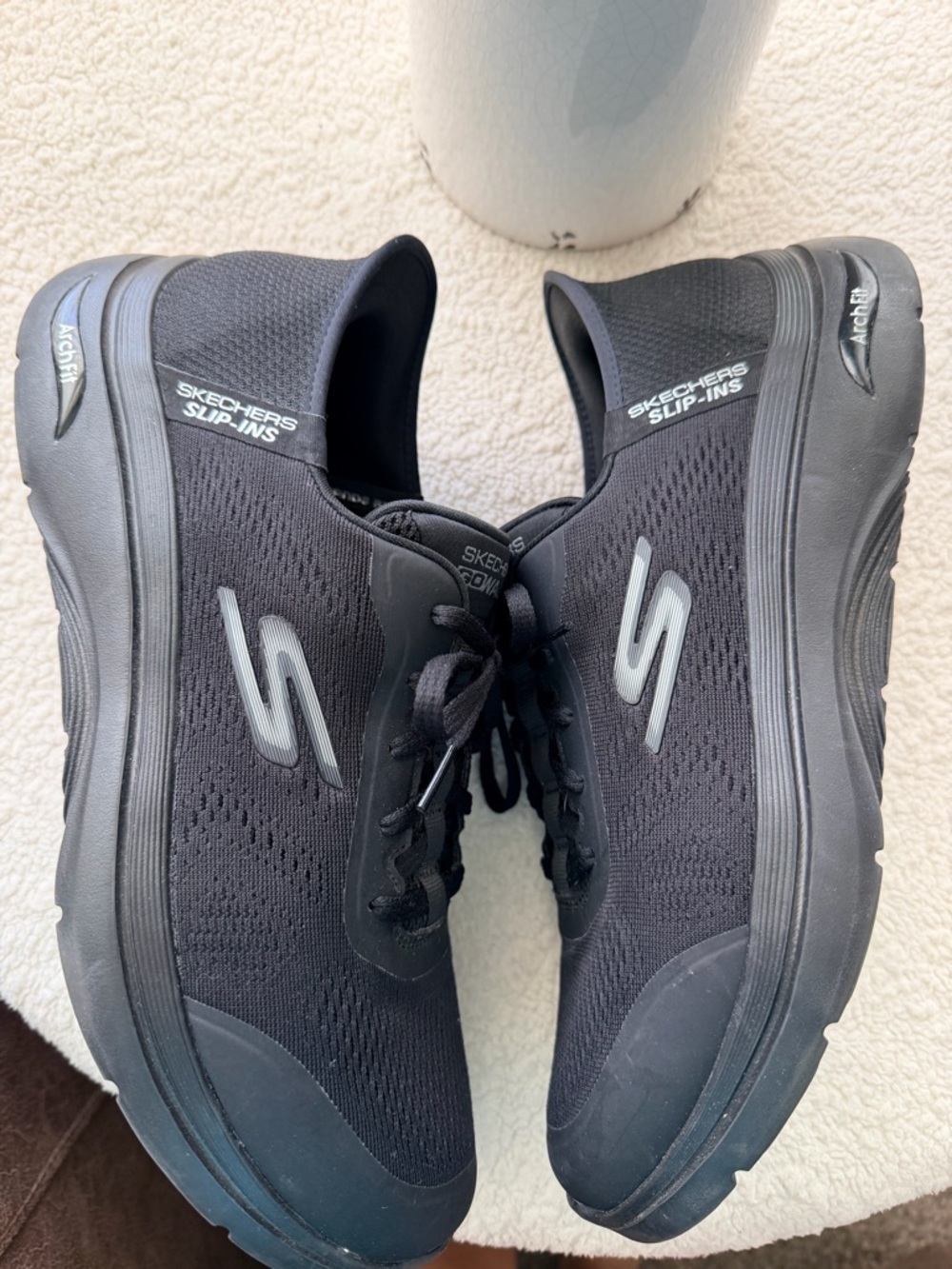 Skechers GOwalk Arch Fit Mens Black Lace Athletic Sneakers Shoes Size 11.slip in